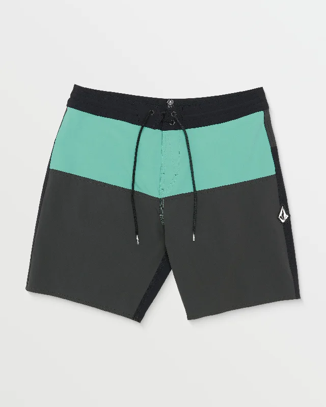 Mesh - back men's trunks for ventilationRetriever Liberator Trunks - Stealth