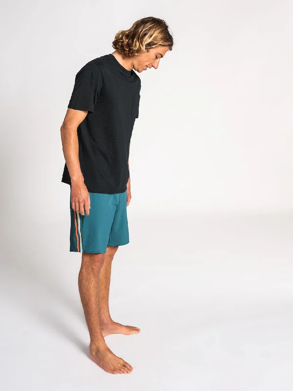 Breathable men's trunks for all - day wearScalloped Liberator Trunks - Storm Blue