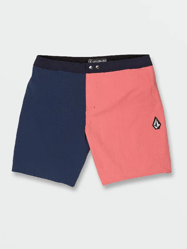 Organic men's trunks for an eco - conscious optionSnapped Liberator Trunks - Baja Indigo