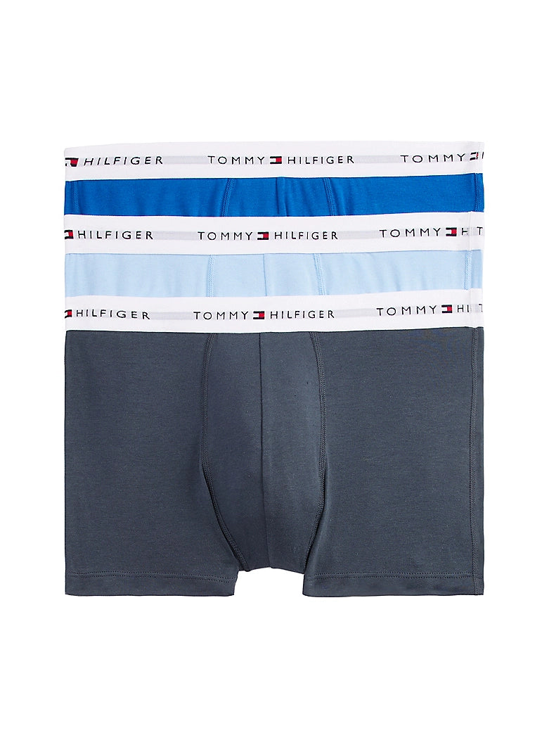 Slim - cut men's trunks for a modern styleTommy Hilfiger Men's 3 Pack Cotton Stretch Trunks - Vibrant Indi/Vessel Blue/Mil Denim