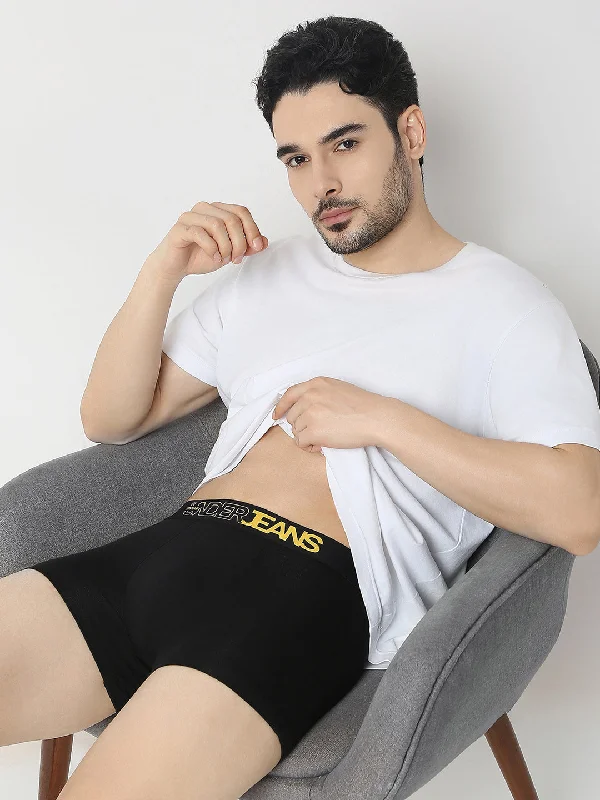 Designer men's trunks with a fashionable edgeUnderjeans by Spykar Purple & Black Trunk
