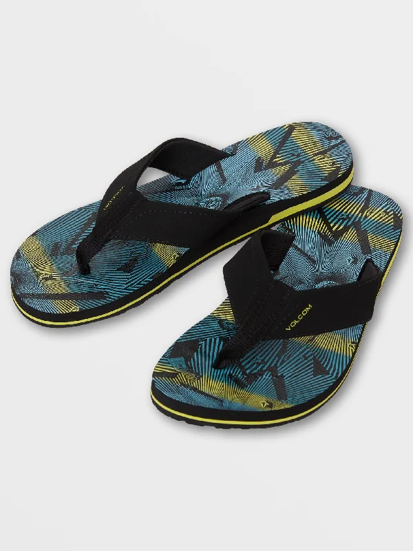 Breathable men's trunks for all - day wearVictor Sandals - Lime
