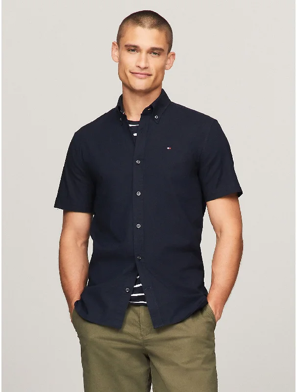 Men's long - sleeve henley t - shirts with button - down placketsTommy Hilfiger Men's Regular Fit Stretch Oxford Shirt Men's long - sleeve henley t - shirts with button - down placketsTommy Hilfiger Men's Regular Fit Stretch Oxford Shirt